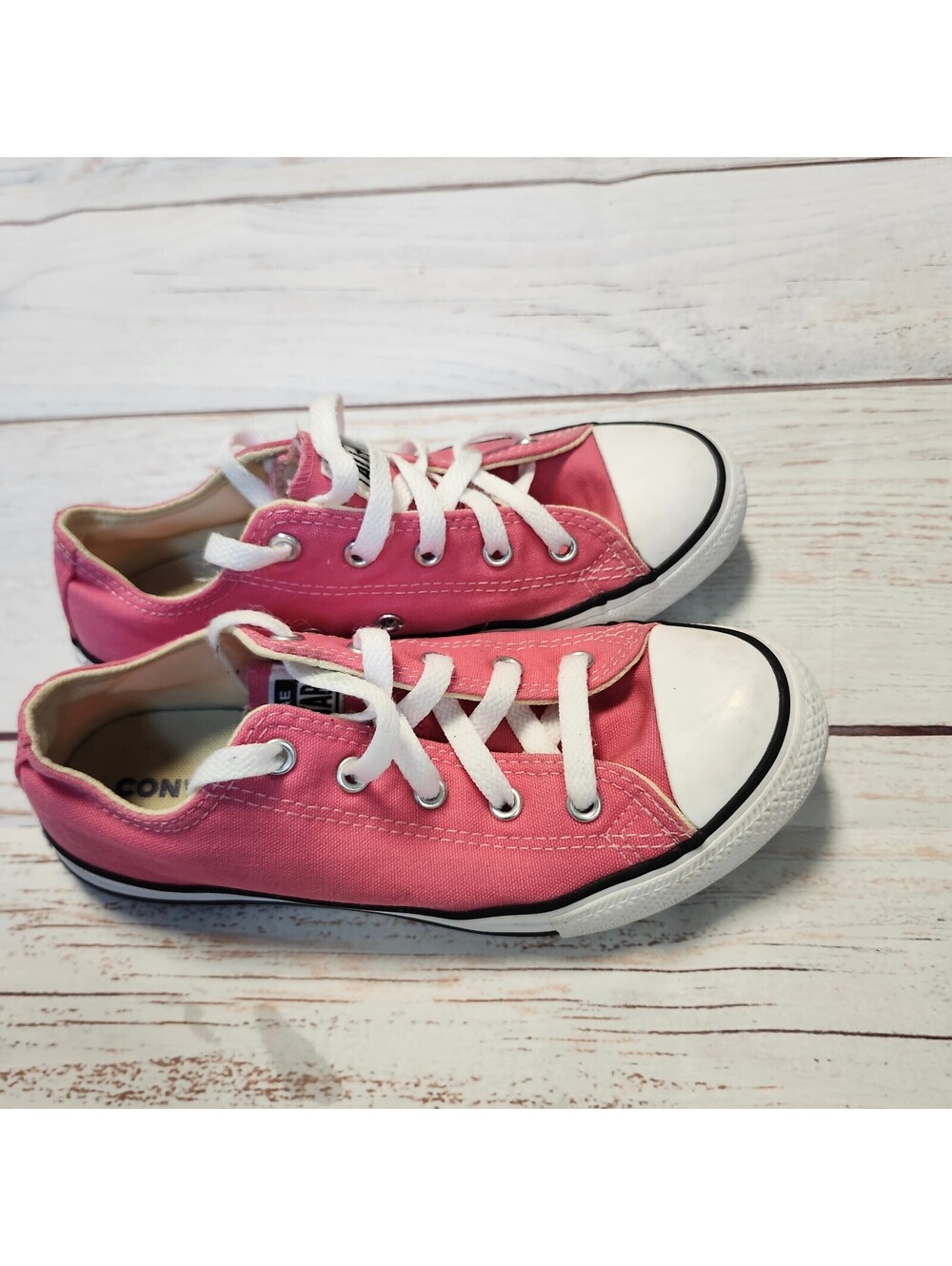 Converse Chuck Taylor All Star Low Top Pink Canvas Sneakers Size 3 US Kids